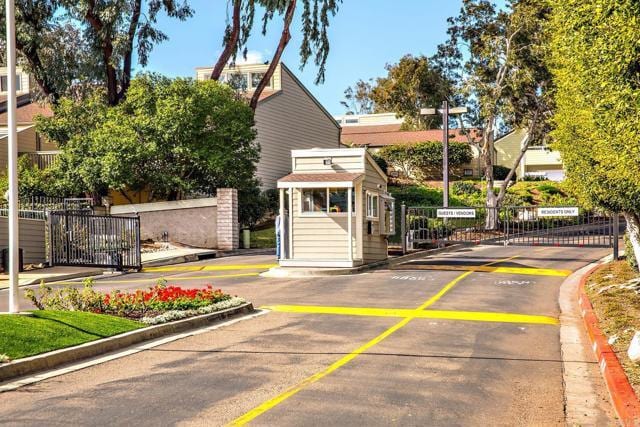 Building Photo - 1734 Kennington Rd