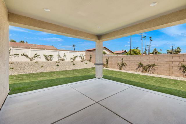 Building Photo - 42299 Palisades Dr