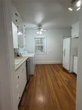 Building Photo - 1719 Dunlavy St