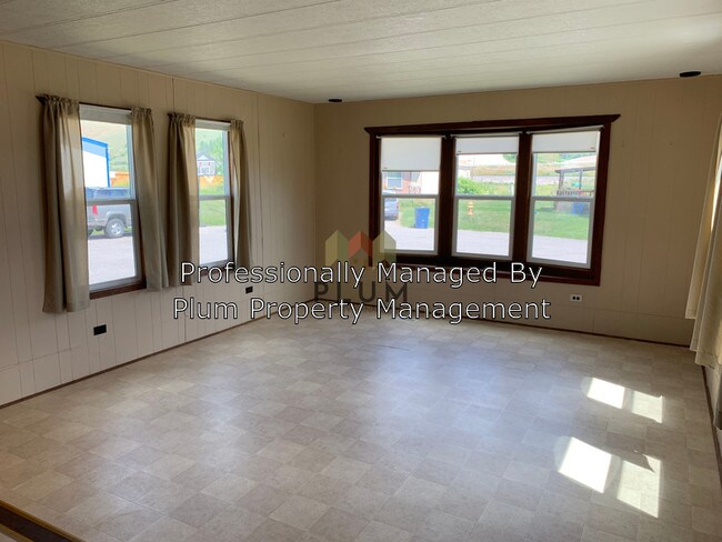 Building Photo - 13677 Ashlyn Dr
