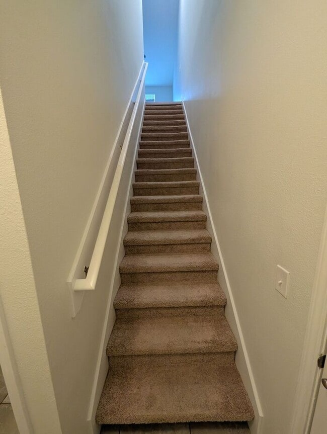 Foto del edificio - Stunning Townhome off SR 16 on Sebatian Cove