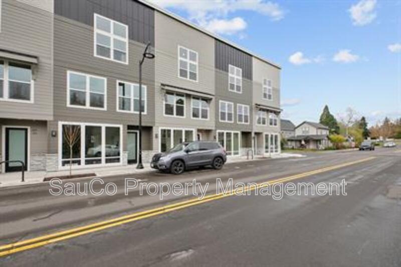 Foto principal - 22415 SW Pine St