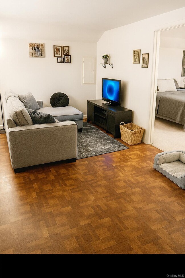 Foto del edificio - 10 Village Cir W