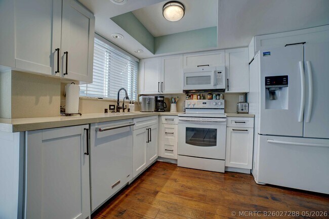 Building Photo - 5400 N Ocean Blvd