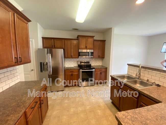 Foto del edificio - 41 Highland Pointe Cir W