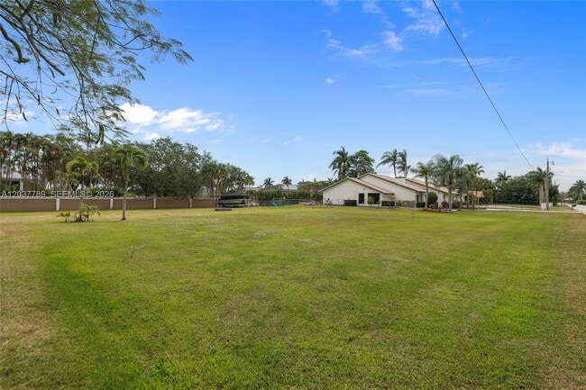 Foto del edificio - 1300 NW 122nd Ave