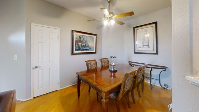 Photo - *Coming Soon* Adorable 2bd/2 bath in Anahe... House