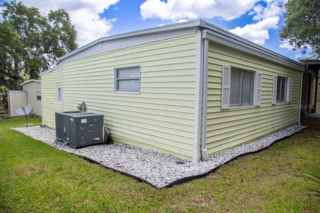 Building Photo - 68 Live Oak Ct