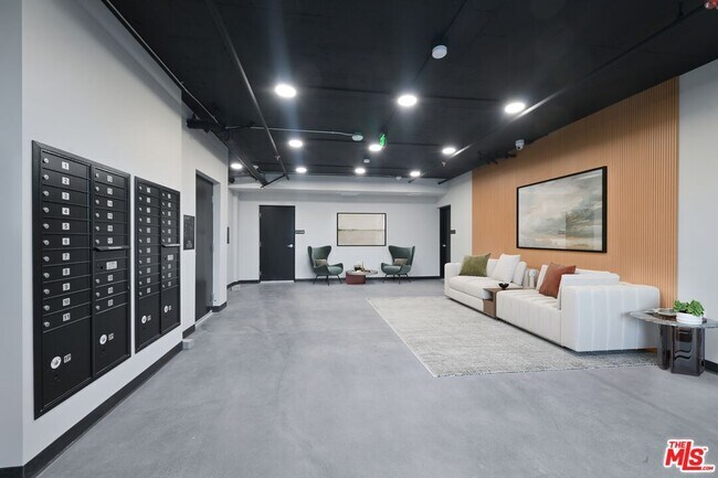 Foto del edificio - 14811 Erwin St