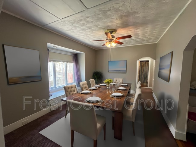 Foto del edificio - 3418 Mapledale Ave