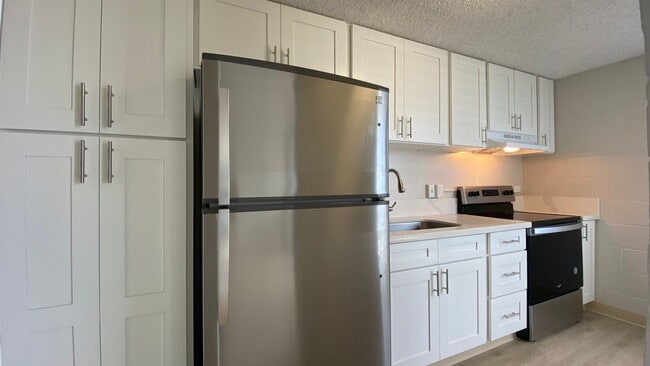Building Photo - 1 Bedroom 1 Bath Unit for Rent in Punahou ...