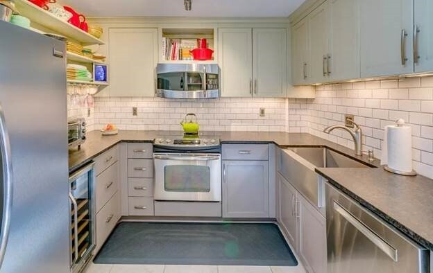 Building Photo - 1426 Central Ave