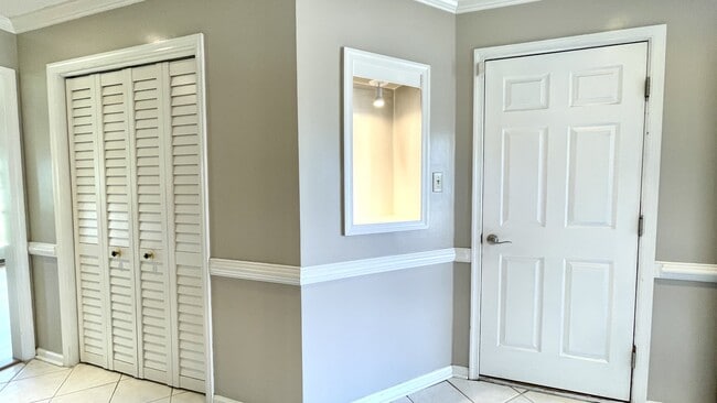 Building Photo - 1120 Revelstroke Ct