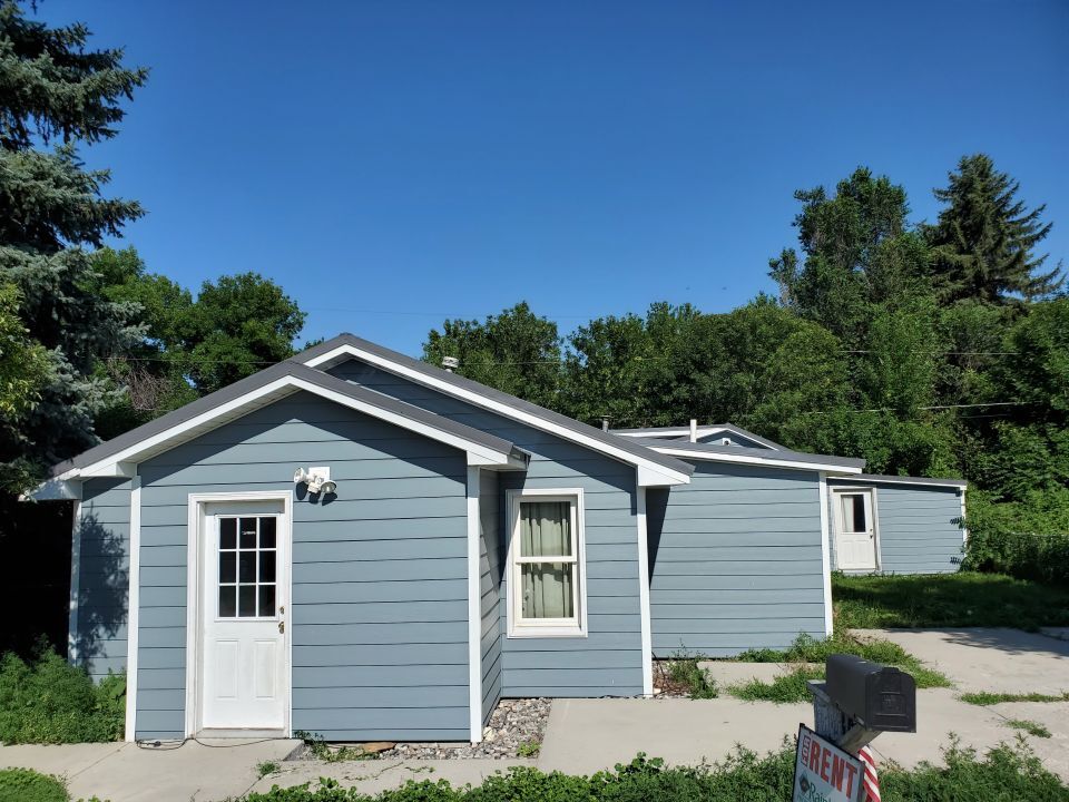 Primary Photo - 121 Cherry St