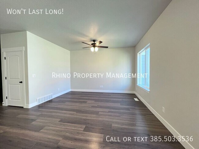 Building Photo - 3718 Big Horn Dr