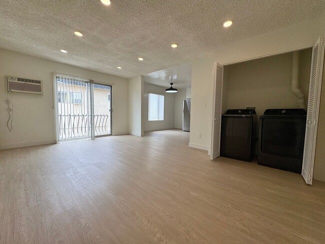 Foto del edificio - 3532 Keystone Av