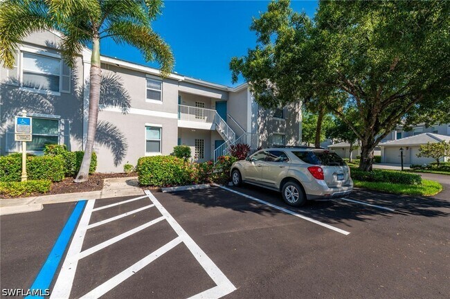 Foto del edificio - 12081 Summergate Cir