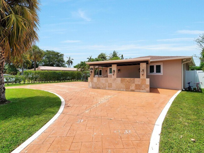 Foto del edificio - 3141 Hollywood Blvd