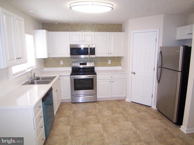 Foto del edificio - 2452 Beaver Crossing Rd