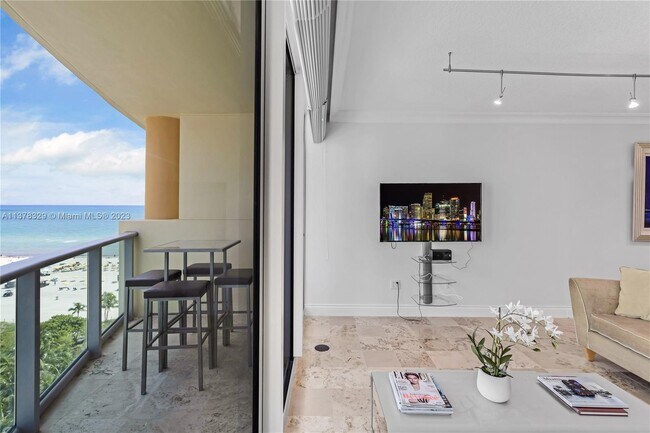 Building Photo - 1455 Ocean Dr
