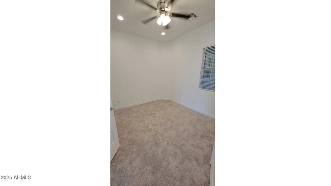 Foto del edificio - 3239 N 197th Ln