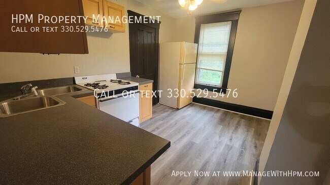 Building Photo - 84 Bittman St