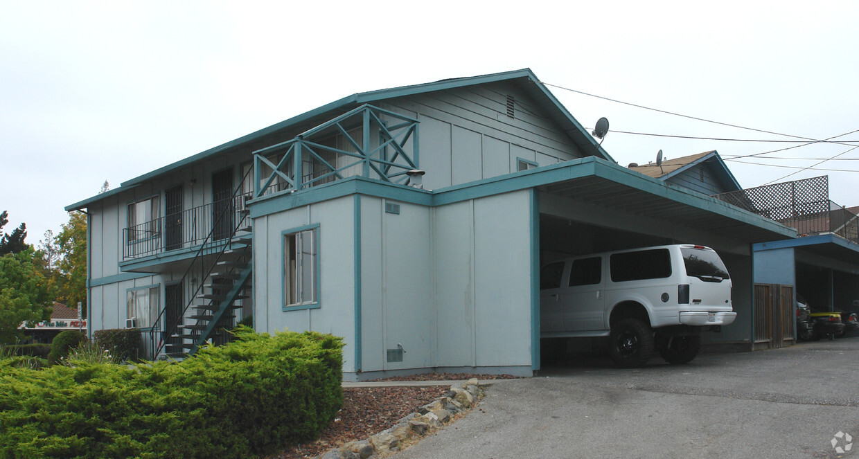Building Photo - 1641 Merrill