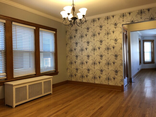 Foto del edificio - 4019 W Barry Ave