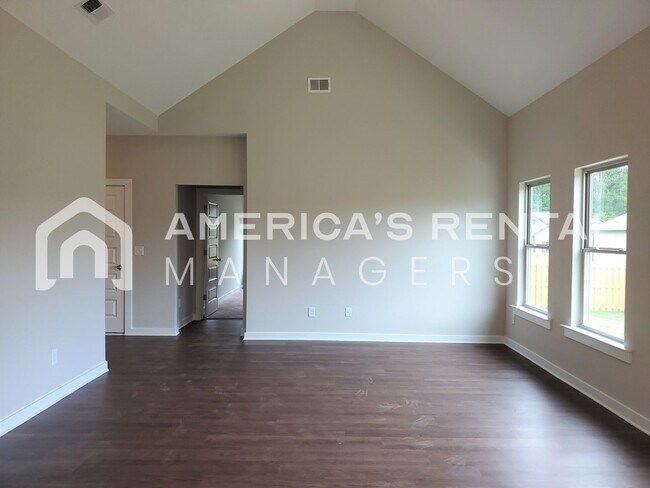 Building Photo - Home for Rent in Clanton, AL!
