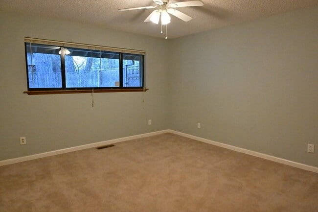 Building Photo - 2742 Romer Blvd