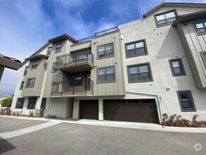 Building Photo - 716 Darwin St