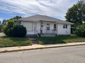 Building Photo - 1601 Fairview St
