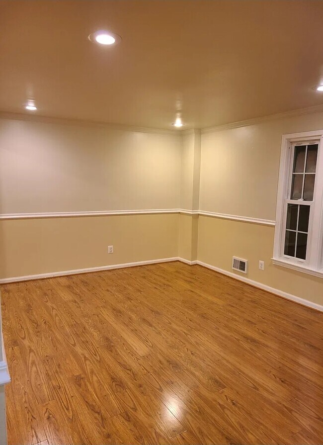Sala de estar - 8219 McClelland Pl