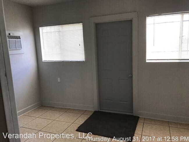 Building Photo - 3 br, 1 bath House - 303 Greens End Street
