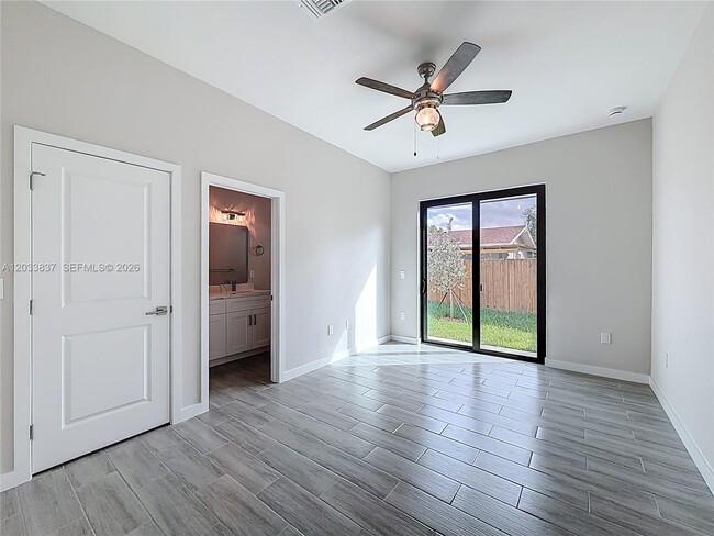 Building Photo - 410 NW 41st St