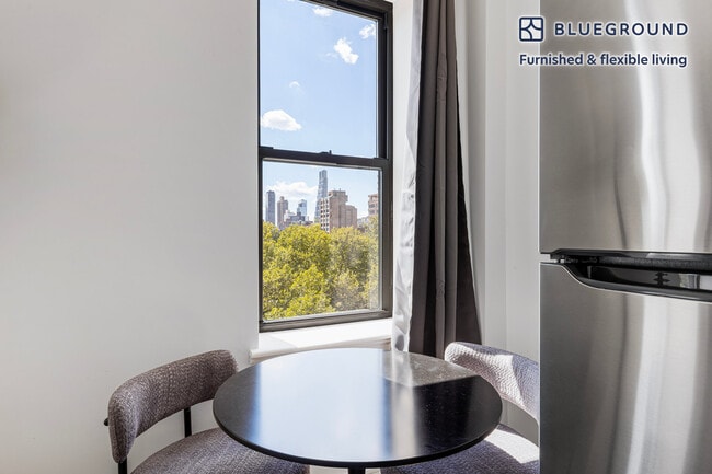 Foto del edificio - 45 W 81st St