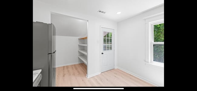 Building Photo - 118 Peachtree Ln