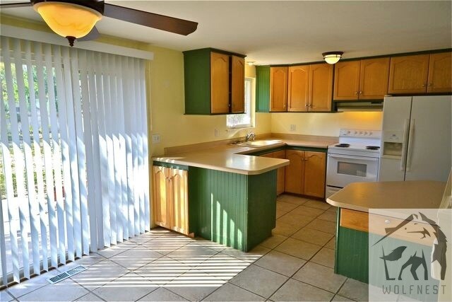 Foto del edificio - Fantastic 2 Bedroom Upstairs Home!
