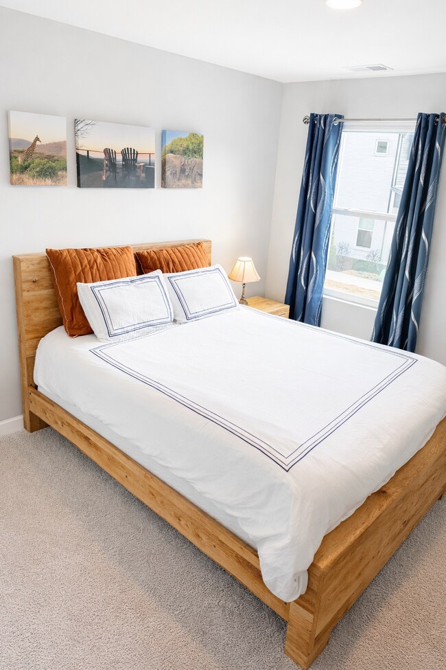 Foto del edificio - 422 Kinnard Pvt Dr