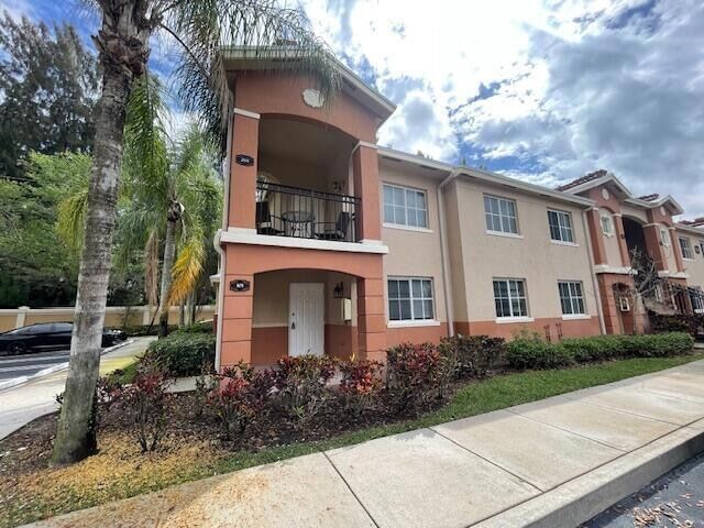 Foto del edificio - 3760 N Jog Rd