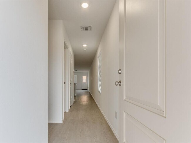 Building Photo - 3304 NW 149th St