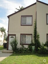 Building Photo - 2461 Arbor Ct
