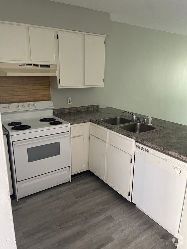 Building Photo - 222 Lanier Dr