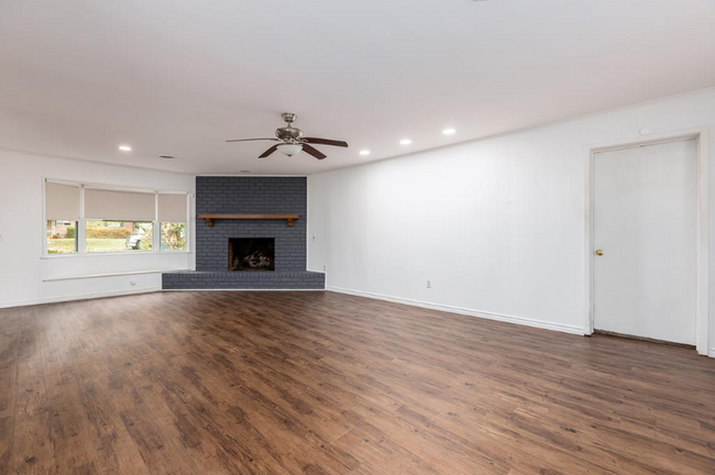 Building Photo - 1517 Reen Dr