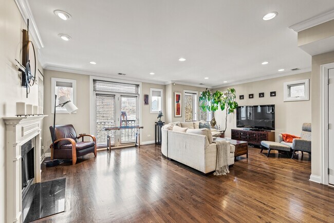 Foto del edificio - 3635 N Wilton Ave