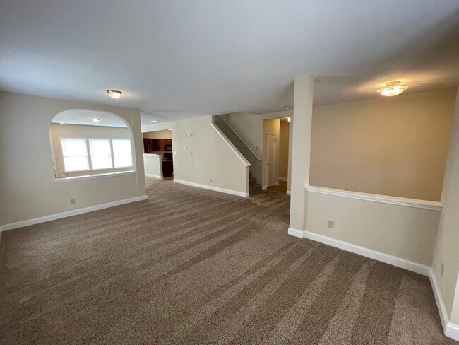 Building Photo - 3337 Table Rock Dr