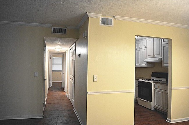 Building Photo - 5345 Lambert Dr