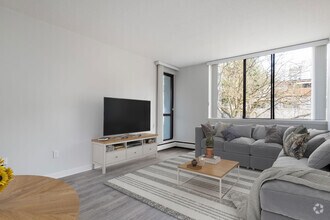 Building Photo - 1434 Burnaby St