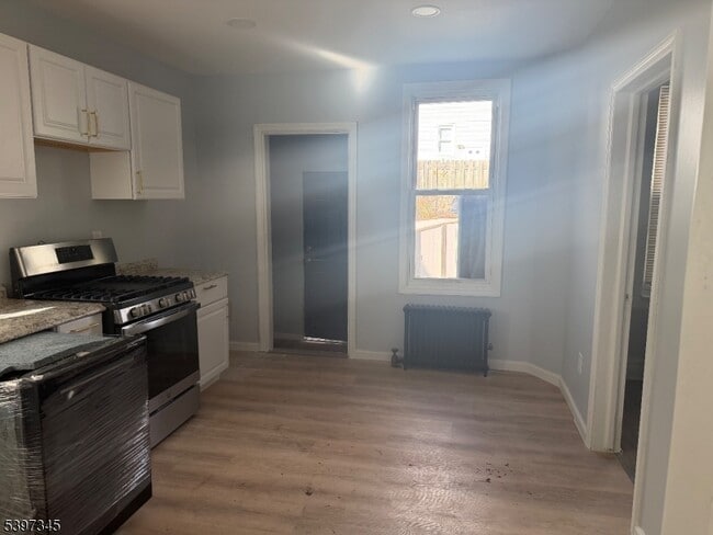 Foto del edificio - 363 Hoover Ave