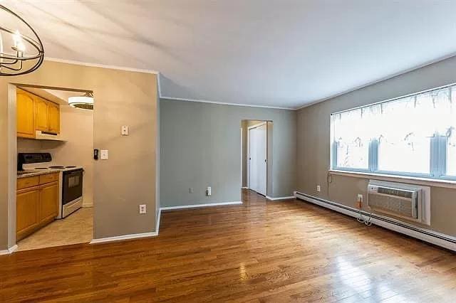 Foto del edificio - 40 Ellington St